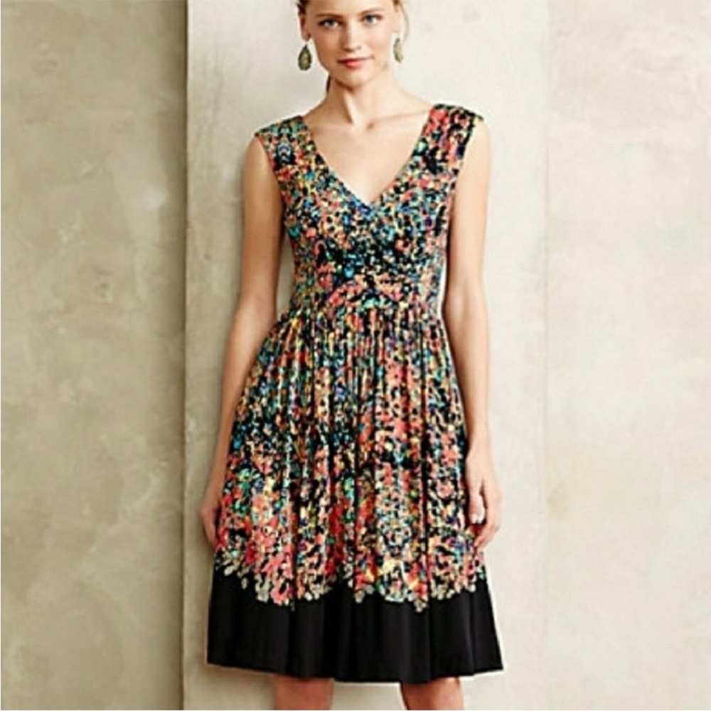 Beautiful and fun party dress. Purchased at Anthropologie and only worn once.